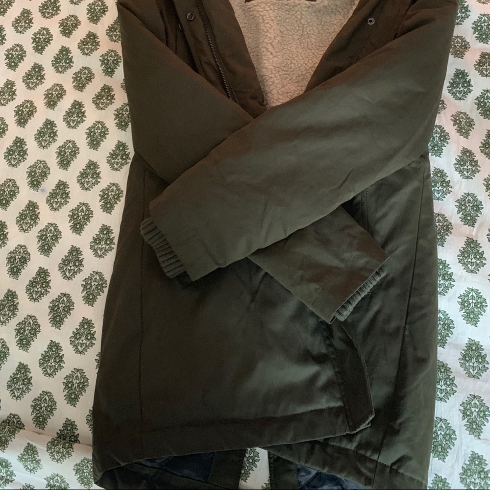 Winter jacket - Picture 2 of 3